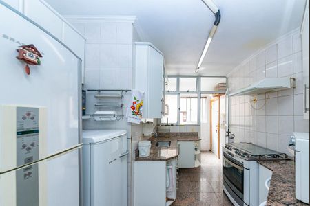 Apartamento à venda com 149m², 4 quartos e 3 vagas Apartamento à venda com 149m², 4 quartos e 3 vagasCozinha