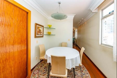 Apartamento à venda com 149m², 4 quartos e 3 vagas Apartamento à venda com 149m², 4 quartos e 3 vagasSala 2