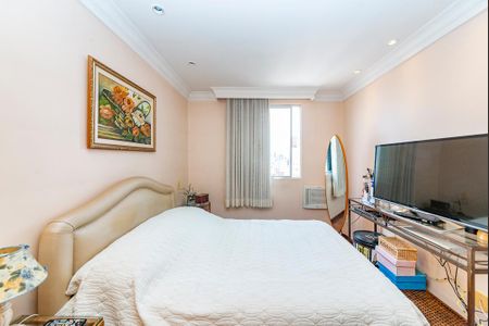 Apartamento à venda com 149m², 4 quartos e 3 vagas Apartamento à venda com 149m², 4 quartos e 3 vagasSuíte 1