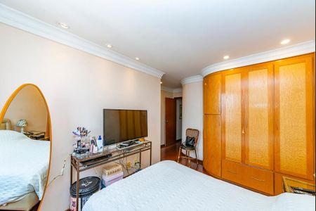Apartamento à venda com 149m², 4 quartos e 3 vagas Apartamento à venda com 149m², 4 quartos e 3 vagasSuíte 1