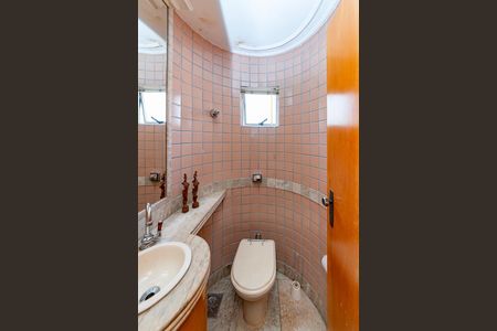 Apartamento à venda com 149m², 4 quartos e 3 vagas Apartamento à venda com 149m², 4 quartos e 3 vagasLavabo