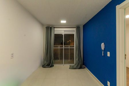 Sala/Cozinha e Área de Serviço de apartamento para alugar com 1 quarto, 27m² em Penha de França, São Paulo