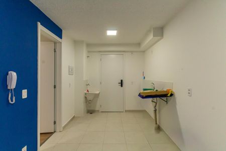 Sala/Cozinha e Área de Serviço de apartamento para alugar com 1 quarto, 27m² em Penha de França, São Paulo