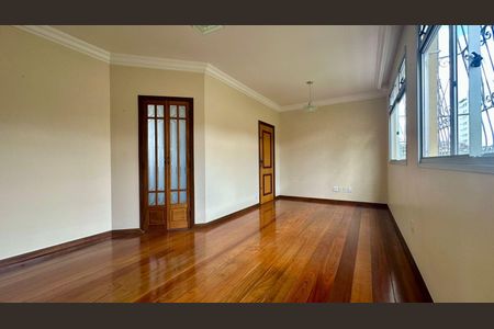 Sala de apartamento à venda com 3 quartos, 90m² em Carlos Prates, Belo Horizonte