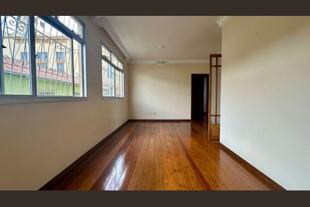 Sala de apartamento à venda com 3 quartos, 90m² em Carlos Prates, Belo Horizonte