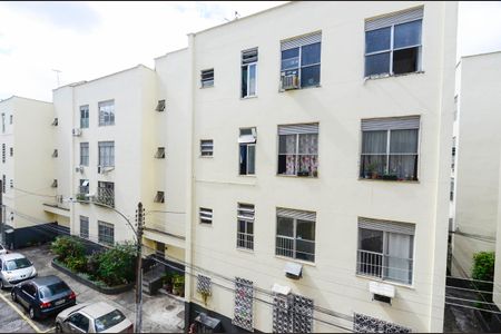 Quarto 1 - Vista de apartamento à venda com 3 quartos, 58m² em Vila Isabel, Rio de Janeiro