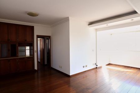 Sala de apartamento para alugar com 3 quartos, 104m² em Centro, Belo Horizonte