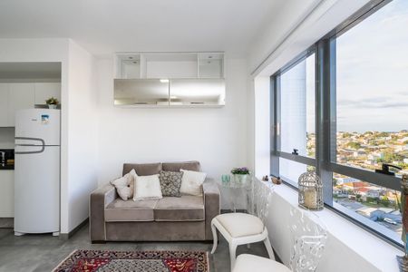 Sala de kitnet/studio para alugar com 1 quarto, 38m² em chacara das pedras, Porto Alegre