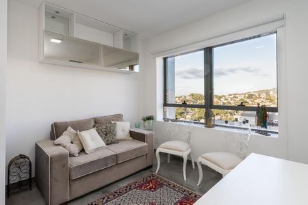 Sala de kitnet/studio para alugar com 1 quarto, 38m² em chacara das pedras, Porto Alegre