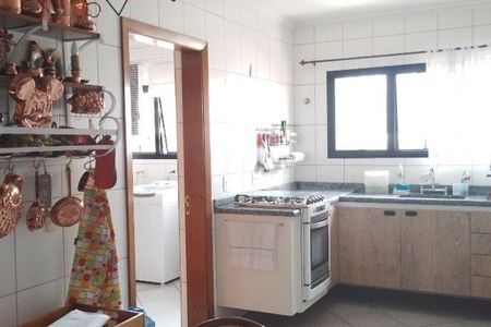 Apartamento à venda com 155m², 4 quartos e 2 vagas