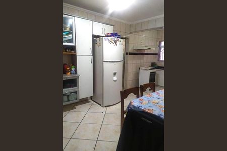 Casa à venda com 136m², 2 quartos e 3 vagas