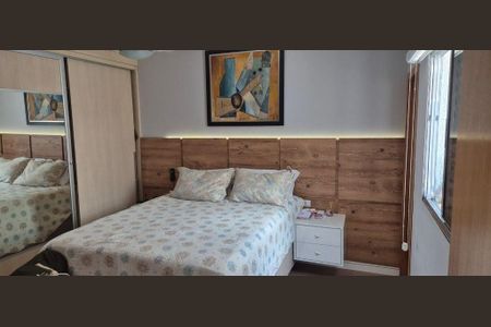 Casa à venda com 2 quartos, 107m² em Vila Humaita, Santo André