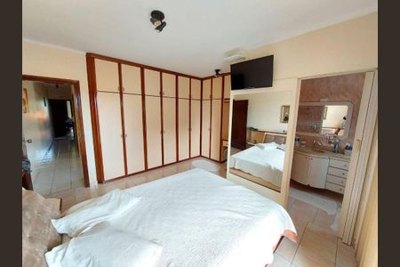 Casa à venda com 3 quartos, 198m² em Vila Floresta, Santo André