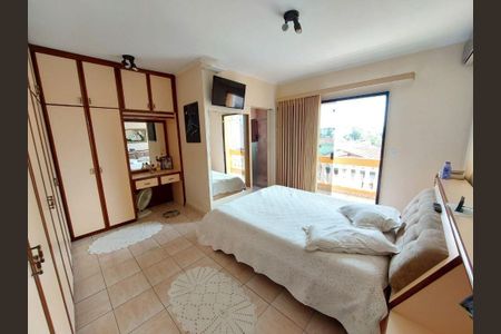 Casa à venda com 3 quartos, 198m² em Vila Floresta, Santo André