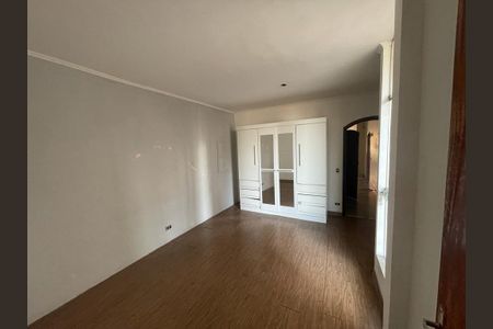 Casa à venda com 4 quartos, 512m² em Vila Gilda, Santo André