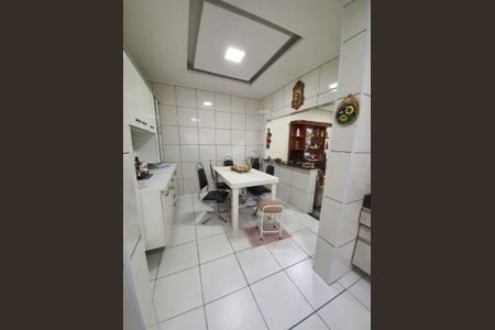 Casa à venda com 6 quartos, 143m² em Fundação, São Caetano do Sul