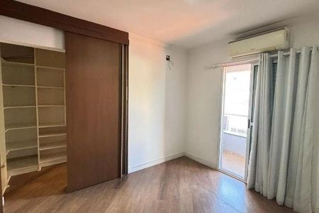 Casa à venda com 3 quartos, 146m² em Vila Alberto, Santo André