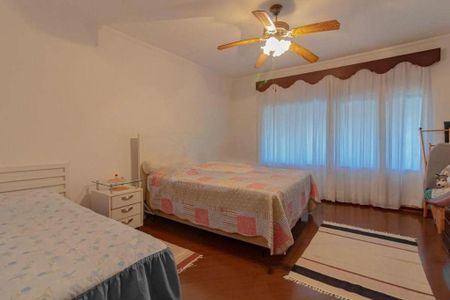 Casa à venda com 3 quartos, 161m² em Vila Gilda, Santo André