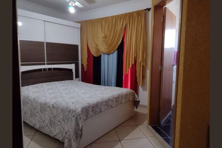 Casa à venda com 3 quartos, 204m² em Vila Pires, Santo André