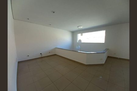 Casa à venda com 5 quartos, 333m² em Santa Maria, Santo André
