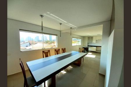 Casa à venda com 5 quartos, 333m² em Santa Maria, Santo André
