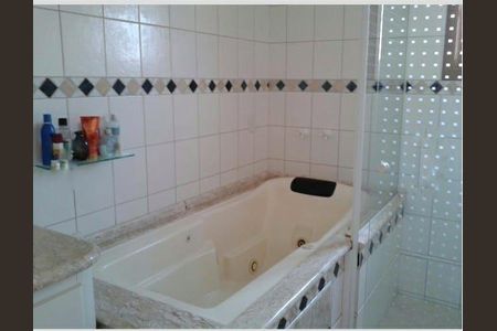 Casa à venda com 3 quartos, 239m² em Vila Alpina, Santo André
