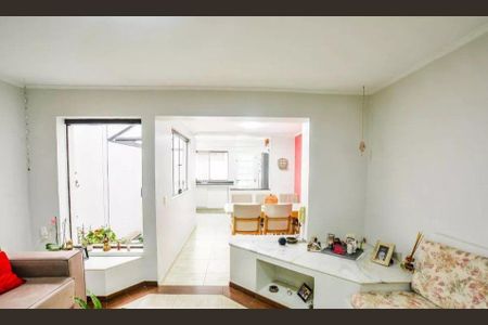 Casa à venda com 2 quartos, 214m² em Vila Assunção, Santo André