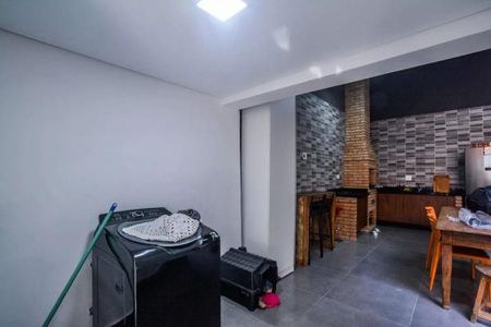 Casa à venda com 3 quartos, 210m² em Vila Scarpelli, Santo André