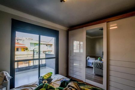 Casa à venda com 3 quartos, 210m² em Vila Scarpelli, Santo André
