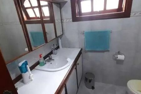 Casa à venda com 127m², 5 quartos e 2 vagas