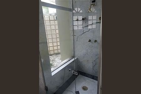 Casa à venda com 750m², 5 quartos e 8 vagas
