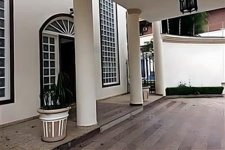 Casa à venda com 750m², 5 quartos e 8 vagas