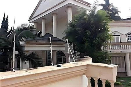 Casa à venda com 750m², 5 quartos e 8 vagas