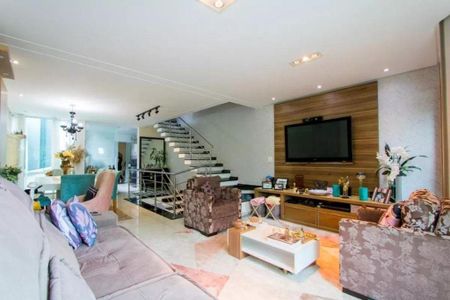 Casa à venda com 3 quartos, 200m² em Paraíso, Santo André