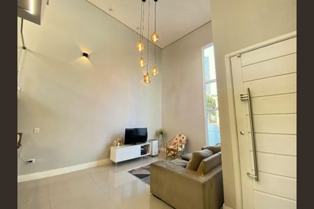 Casa à venda com 3 quartos, 309m² em Vila Eldizia, Santo André