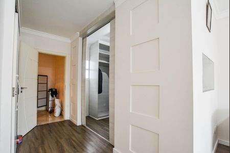 Casa à venda com 409m², 6 quartos e 6 vagas Casa à venda com 409m², 6 quartos e 6 vagasSuíte 4