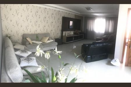 Casa à venda com 3 quartos, 267m² em Parque Sao Vicente, Santo André