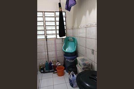 Casa à venda com 215m², 3 quartos e 2 vagas