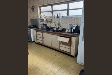 Casa à venda com 3 quartos, 300m² em Santa Maria, São Caetano do Sul