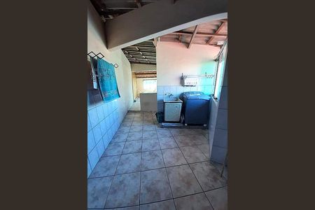 Casa à venda com 92m², 2 quartos e sem vaga
