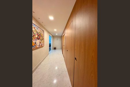 Apartamento à venda com 286m², 4 quartos e 4 vagas Apartamento à venda com 286m², 4 quartos e 4 vagasFoto 13