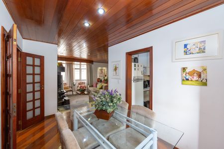 Apartamento à venda com 160m², 2 quartos e 2 vagasSala