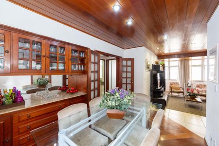 Apartamento à venda com 160m², 2 quartos e 2 vagasSala