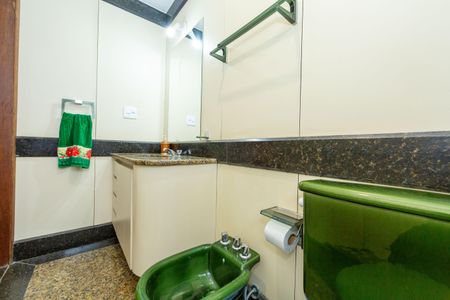 Apartamento à venda com 160m², 2 quartos e 2 vagasBanheiro 2