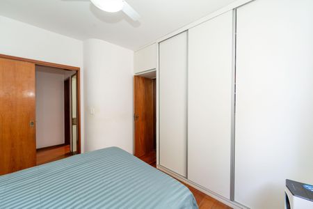 Apartamento à venda com 160m², 2 quartos e 2 vagasQuarto 2