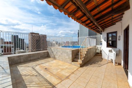 Apartamento à venda com 160m², 2 quartos e 2 vagasCobertura