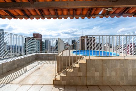 Apartamento à venda com 160m², 2 quartos e 2 vagasCobertura