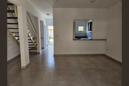 Casa de condomínio à venda com 110m², 3 quartos e 2 vagas Casa de condomínio à venda com 110m², 3 quartos e 2 vagasSala