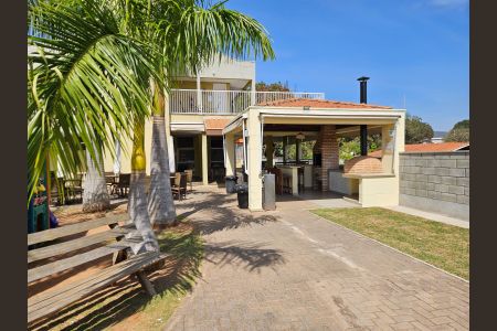 Casa de condomínio à venda com 110m², 3 quartos e 2 vagas