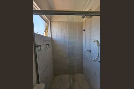 Casa de condomínio à venda com 110m², 3 quartos e 2 vagas Casa de condomínio à venda com 110m², 3 quartos e 2 vagasBanheiro da Suíte